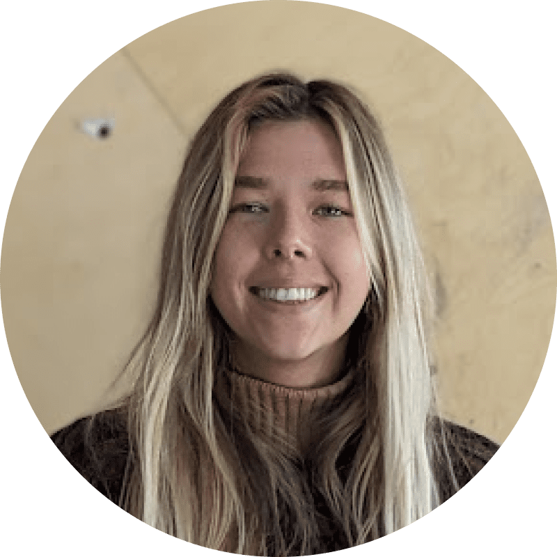 amber-bourgeois-yoga-smain