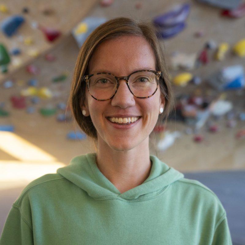 emma-s-yoga-smain-110625-001 (1)